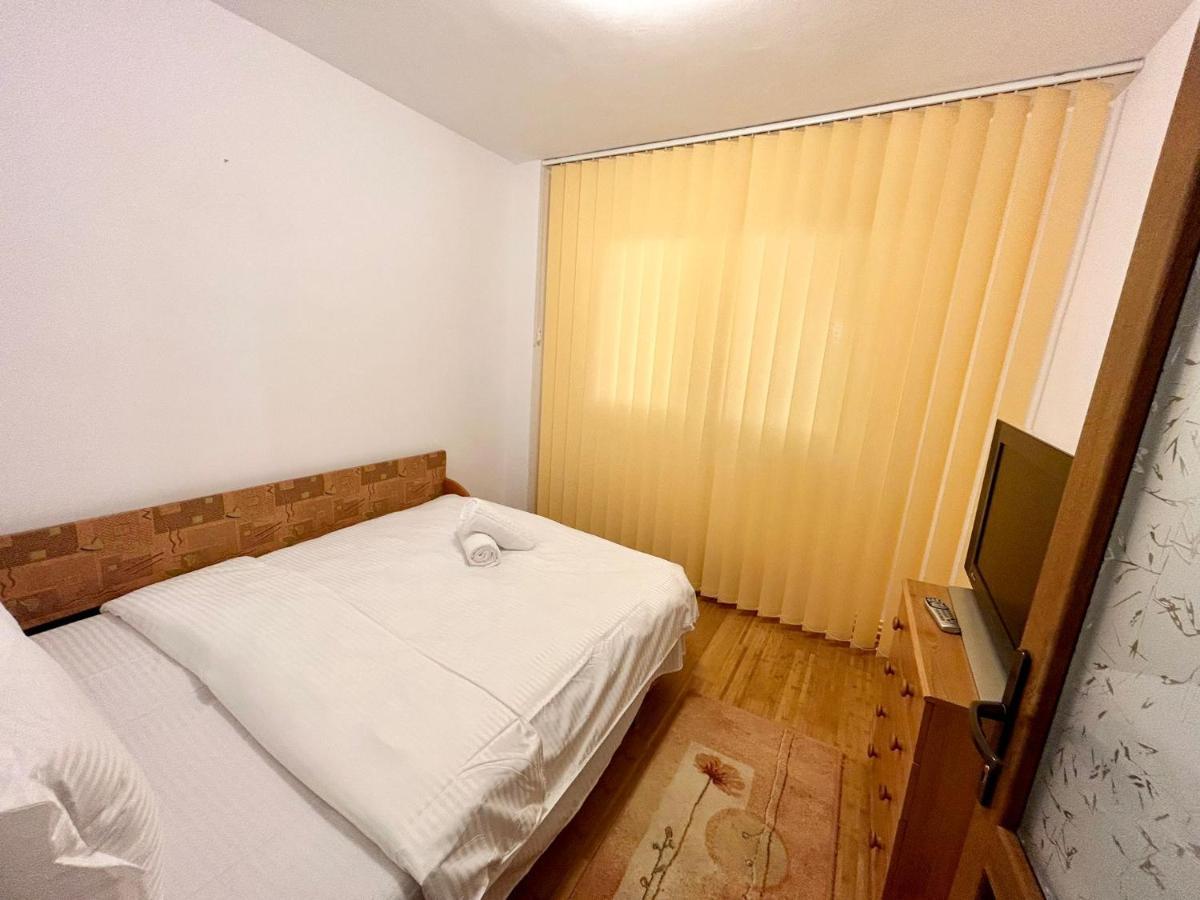 Jad - Familiy 4 Rooms Apartment - Near Forest - Racadau Braşov Esterno foto