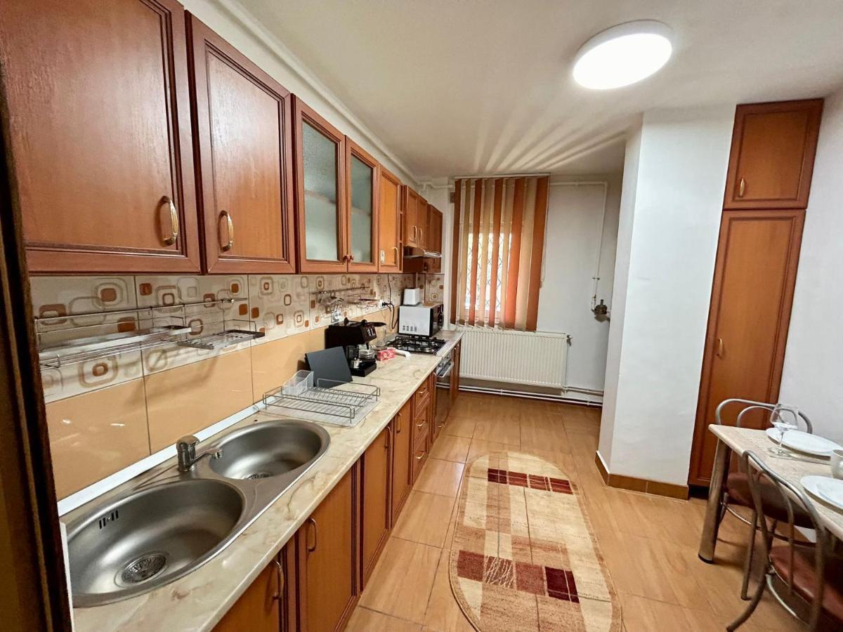 Jad - Familiy 4 Rooms Apartment - Near Forest - Racadau Braşov Esterno foto