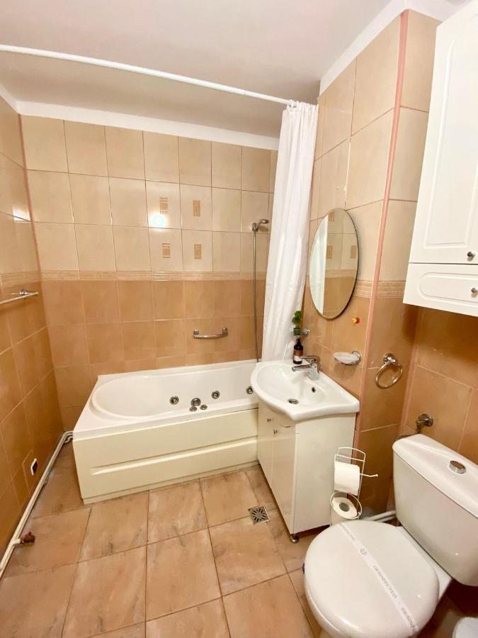 Jad - Familiy 4 Rooms Apartment - Near Forest - Racadau Braşov Esterno foto
