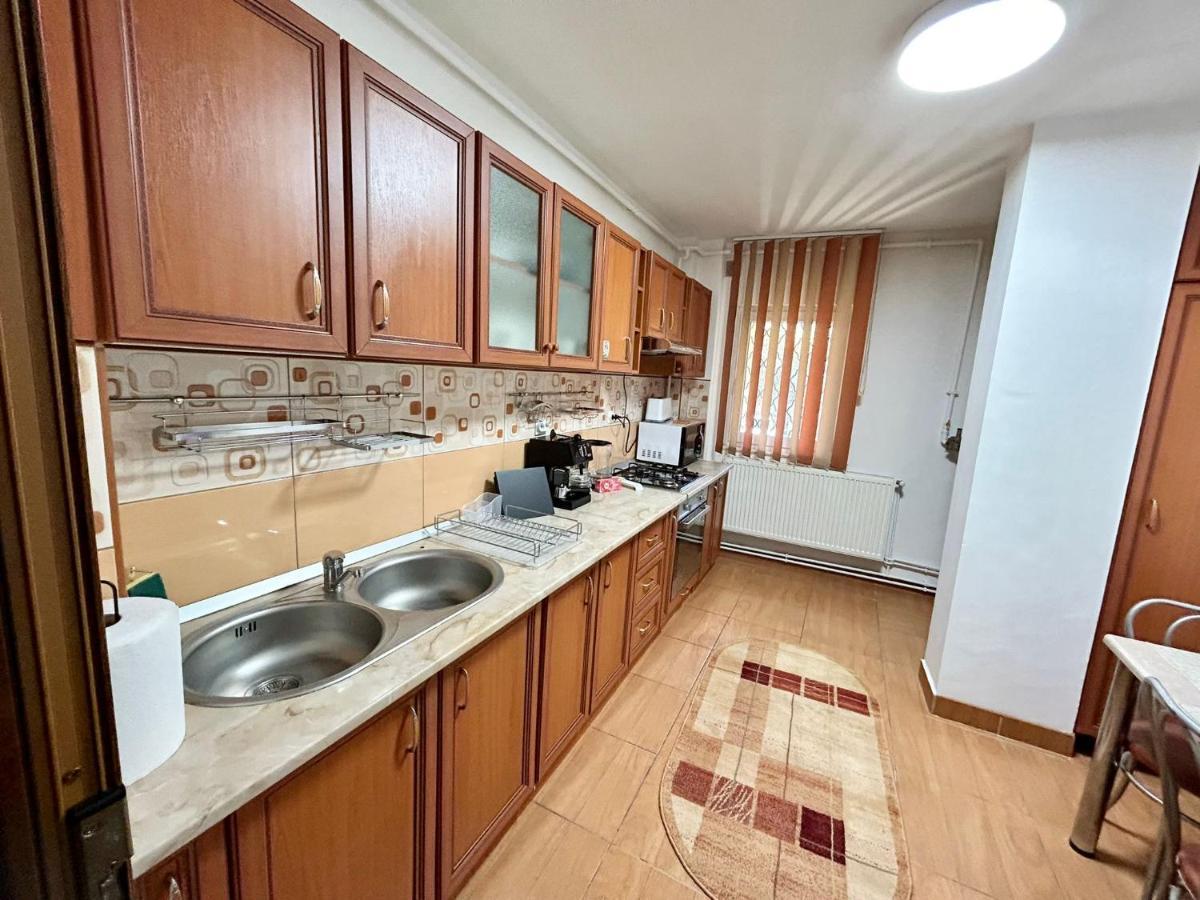 Jad - Familiy 4 Rooms Apartment - Near Forest - Racadau Braşov Esterno foto